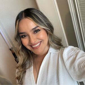 Meet your Posher, Brenda